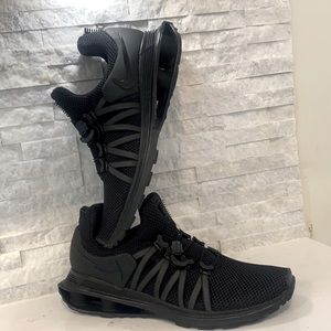 SOLD !!!!  Nike Women Shoes